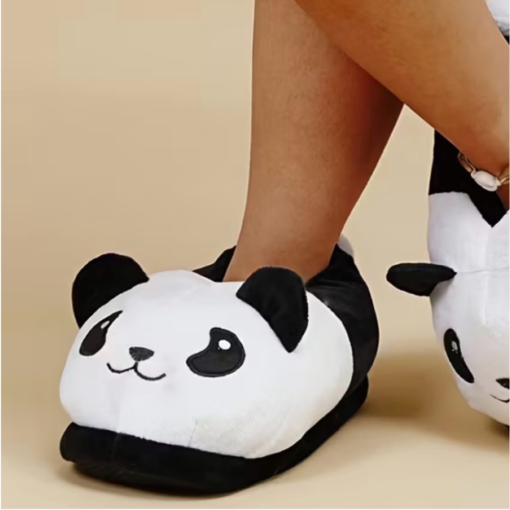 Kids Plush Panda Slippers - Black & White - Picture 6 of 10